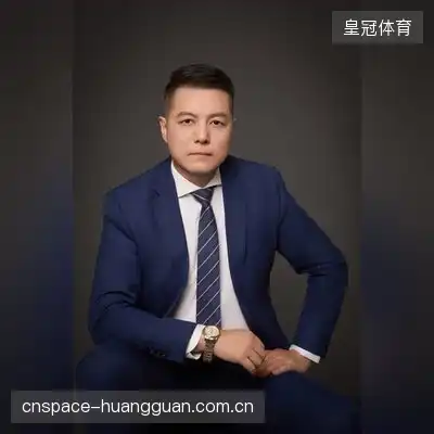 胡立